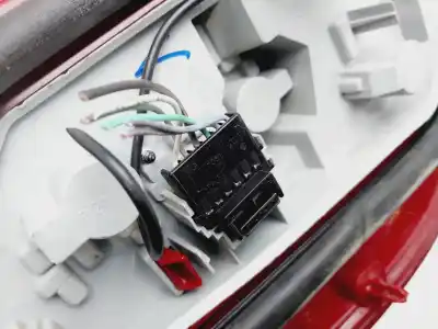 Peça sobressalente para automóvel em segunda mão farolim traseiro esquerdo por renault grand modus authentique referências oem iam 8200658411  