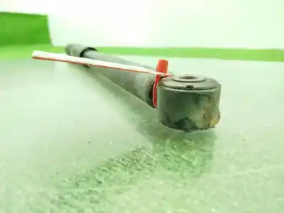 Second-hand car spare part right rear shock absorber for dacia duster ii sl 2019 oem iam references 562102490r  