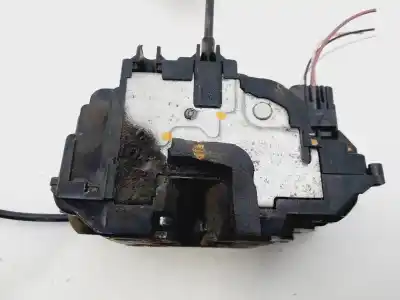 Peça sobressalente para automóvel em segunda mão fechadura da porta dianteira esquerda por renault clio iii confort dynamique referências oem iam 8200350754