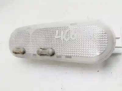 Peça sobressalente para automóvel em segunda mão luz interior por renault clio iii confort dynamique referências oem iam 8200073231  