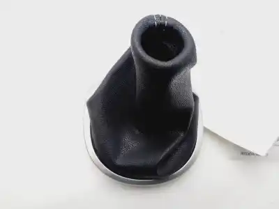 Peça sobressalente para automóvel em segunda mão forra da alavanca de velocidades por renault clio iii confort dynamique referências oem iam 8200408023