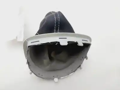 Pezzo di ricambio per auto di seconda mano rivestimento della leva del cambio per renault clio iii confort dynamique riferimenti oem iam 8200408023  