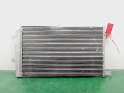Pezzo di ricambio per auto di seconda mano Condensatore / Radiatore Aria Condizionata per RENAULT KANGOO III AUTHENTIC 74 CV / 55 KW Riferimenti OEM IAM 921004575R  