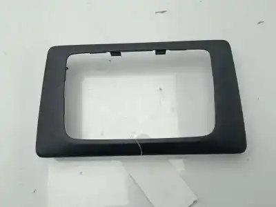 Peça sobressalente para automóvel em segunda mão consola central por dacia duster ii prestige referências oem iam 682601526r