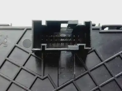 Second-hand car spare part multifunction switch for ds 5 design 181 cv / 133 kw oem iam references 96785849zd  