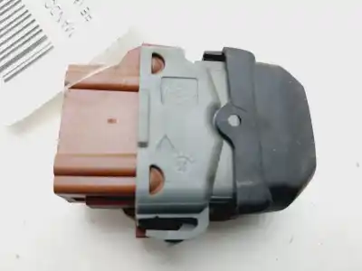 Second-hand car spare part right front power window switch for renault clio iii confort dynamique oem iam references 8200108266  