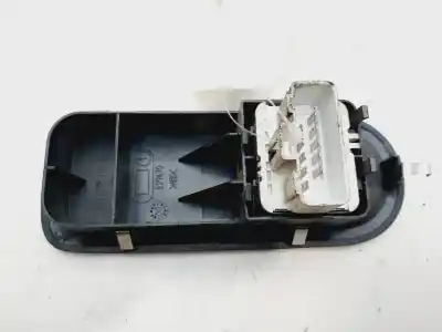 Peça sobressalente para automóvel em segunda mão botão / interruptor elevador vidro dianteiro esquerdo por renault clio iii confort dynamique referências oem iam 8200356519  