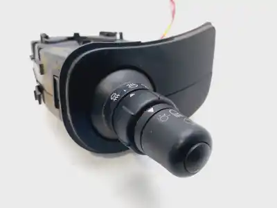 Second-hand car spare part headlights switch for renault clio iii confort dynamique oem iam references 7701057090  