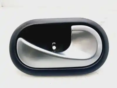 Second-hand car spare part interior right front handle for renault clio iii confort dynamique oem iam references 8200310580  