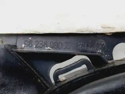 Recambio de automóvil de segunda mano de MANETA INTERIOR DELANTERA DERECHA para PEUGEOT 206 BERLINA X-Line referencias OEM IAM 9623698077  