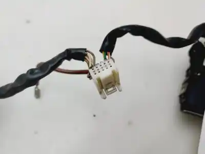 Peça sobressalente para automóvel em segunda mão comandos de alavanca por toyota corolla (e15) luna referências oem iam 8424712040  