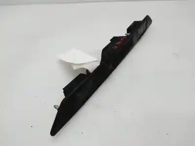 Peça sobressalente para automóvel em segunda mão puxador exterior de mala por audi a4 berlina (8e) 2.0 tdi referências oem iam 8e0827574c