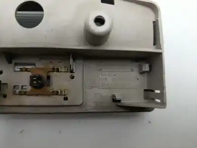 Pezzo di ricambio per auto di seconda mano LUCE INTERNA per SEAT IBIZA (6L1)  Riferimenti OEM IAM 6L0947105A  