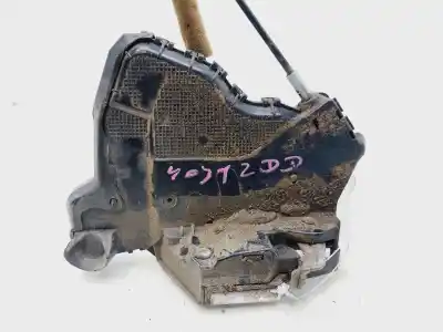 Peça sobressalente para automóvel em segunda mão fechadura da porta dianteira direita por toyota corolla (e15) luna referências oem iam 6903028171