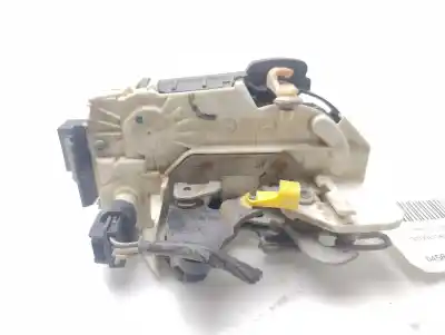 Second-hand car spare part rear left door lock for dodge caliber 2.0 s oem iam references 04589415ag  