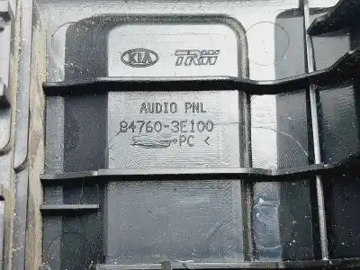 Peça sobressalente para automóvel em segunda mão moldura central do aquecimento por kia sorento 2.5 crdi concept referências oem iam 847603e100