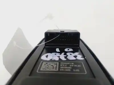 Peça sobressalente para automóvel em segunda mão botão / interruptor elevador vidro dianteiro esquerdo por renault austral techno 199 cv / 147 kw referências oem iam 254103977r