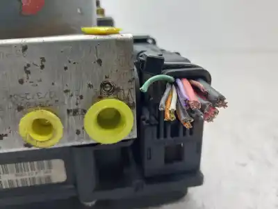 Peça sobressalente para automóvel em segunda mão abs por renault clio iii confort dynamique referências oem iam 8200559749  