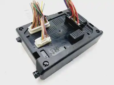 Pezzo di ricambio per auto di seconda mano centralina comfort per renault clio iii confort dynamique riferimenti oem iam 8200652285