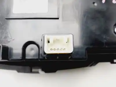 Peça sobressalente para automóvel em segunda mão comando de sofagem (chauffage / ar condicionado) por toyota corolla (e15) luna referências oem iam 5590012a60  