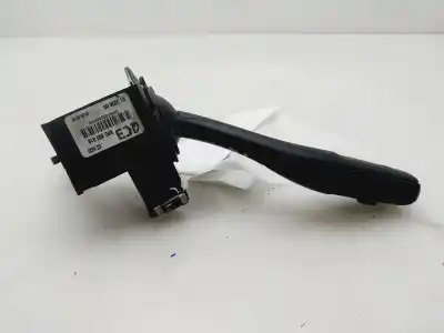 Peça sobressalente para automóvel em segunda mão COMUTADOR DE LIMPA VIDROS por AUDI A3 (8P)  Referências OEM IAM 8P0953519  