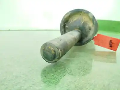 Pièce détachée automobile d'occasion Amortisseur Avant Droit pour PEUGEOT 205 BERLINA 1.8 Diesel CAT Références OEM IAM 5202L7  