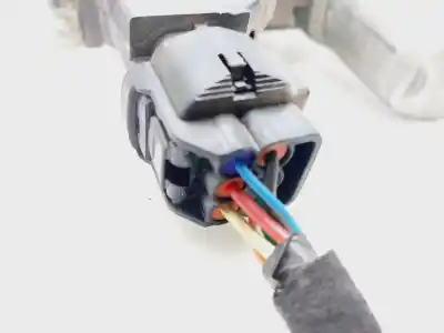 Second-hand car spare part driver left window regulator for kia rio tech 75 cv / 55 kw oem iam references 824501w010