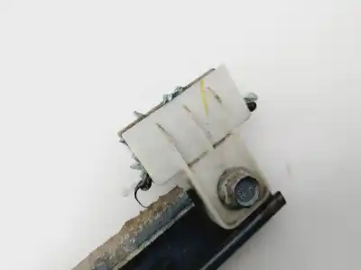 Second-hand car spare part passenger side right window regulator for renault megane iii sport tourer expression oem iam references 807200001r