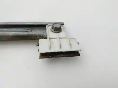 Second-hand car spare part driver left window regulator for renault megane iii sport tourer expression oem iam references 807210002r