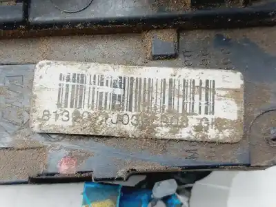 Peça sobressalente para automóvel em segunda mão fechadura da porta dianteira direita por hyundai i20 comfort referências oem iam 813201j030l