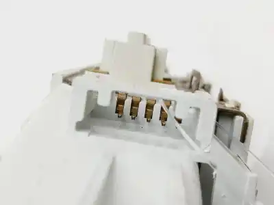 Peça sobressalente para automóvel em segunda mão luz interior por renault clio iii emotion referências oem iam 8200073231  