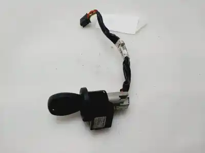 Second-hand car spare part Ignition Switch for DACIA SANDERO Stepway OEM IAM references 8200826300B  