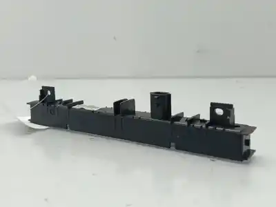 Peça sobressalente para automóvel em segunda mão farolim de travão central por dacia duster ii prestige referências oem iam 265958992d  