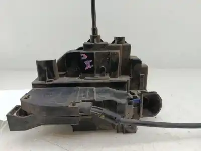 Peça sobressalente para automóvel em segunda mão fechadura da porta dianteira esquerda por renault clio iii emotion referências oem iam 8200300123