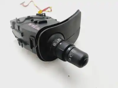 Peça sobressalente para automóvel em segunda mão comutador de luzes por renault clio iii emotion referências oem iam 88102002  