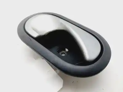 Peça sobressalente para automóvel em segunda mão puxador interior dianteiro direito por renault clio iii emotion referências oem iam 8200310580