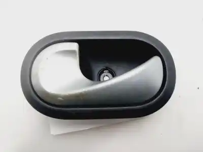 Peça sobressalente para automóvel em segunda mão puxador interior traseiro esquerdo por renault clio iii emotion referências oem iam 8200310579