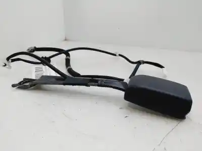 Second-hand car spare part right front seat belt buckle for toyota auris luna oem iam references 7323002380b0