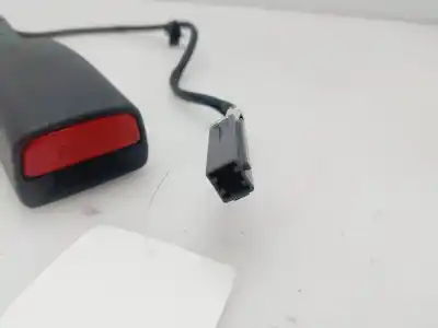 Peça sobressalente para automóvel em segunda mão chicote / encaixe cinto segurança dianteiro direito por mazda 3 sedán (bp) prime-line 149 cv / 110 kw referências oem iam bah240027j