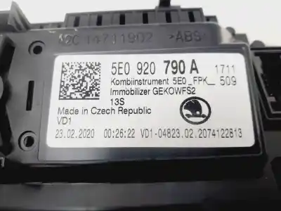 Peça sobressalente para automóvel em segunda mão quadrante por skoda octavia combi (5e5) ambition referências oem iam 5e0920790a  