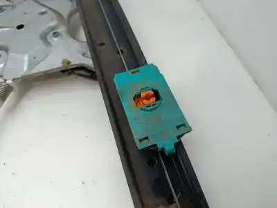 Peça sobressalente para automóvel em segunda mão elevador de vidros dianteiro direito por audi a3 (8l1) 1.6 referências oem iam 8l3837462  