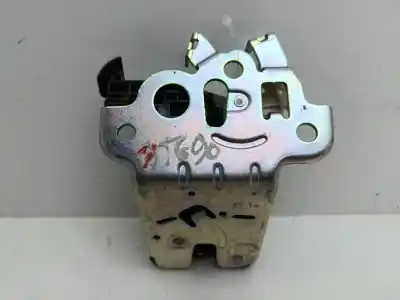 Second-hand car spare part TRUNK LOCK for AUDI A1 (8X)  OEM IAM references 8R0827505  