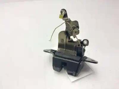 Second-hand car spare part trunk lock for ssangyong rodius xdi oem iam references 7141021002