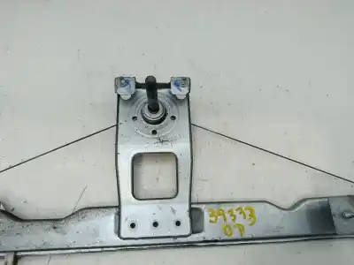 Second-hand car spare part PASSENGER SIDE RIGHT WINDOW REGULATOR for DACIA SANDERO  OEM IAM references 8200733825  