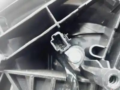 Pezzo di ricambio per auto di seconda mano retrovisore destro per renault clio iii emotion riferimenti oem iam 7701061191