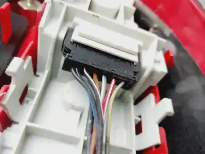 Peça sobressalente para automóvel em segunda mão farolim traseiro esquerdo por audi a3 (8l1) 1.8 referências oem iam 8l0945095b  