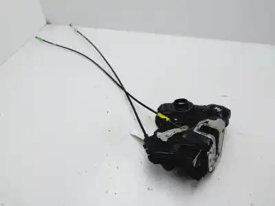 Second-hand car spare part front right door lock for toyota auris sol oem iam references 6903002220