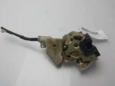 Peça sobressalente para automóvel em segunda mão FECHADURA DA PORTA TRASEIRA ESQUERDA por NISSAN X-TRAIL (T30) Sport Referências OEM IAM 80553AA300  