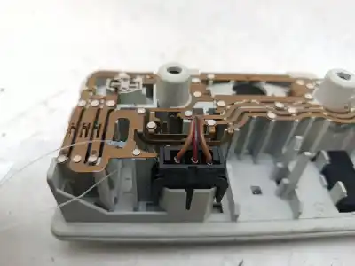 Peça sobressalente para automóvel em segunda mão luz interior por audi a3 (8l1) 1.6 referências oem iam 3b0947105c  