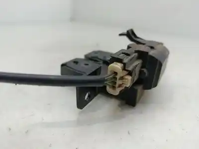 Second-hand car spare part trunk lock for renault clio iii dynamique oem iam references 8200947699  